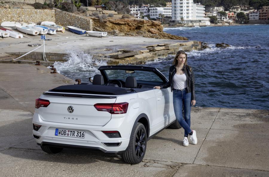  Volkswagen T-Roc Cabriolet R-Line 2019 года  (WW) (фото 85 из 137)